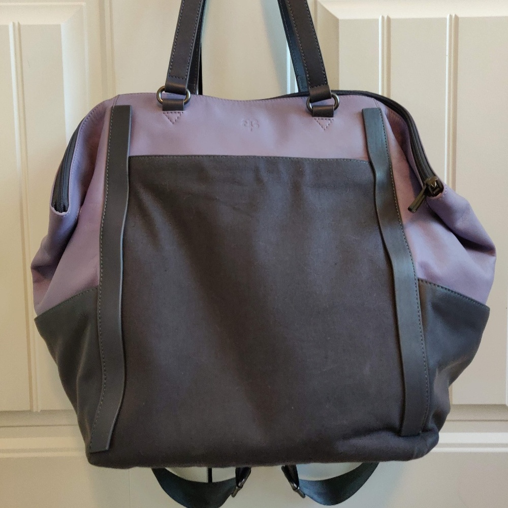 BetaBrand Big Travel Tote in Lavender